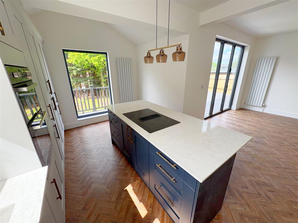 Property photo 2 of 32 Kitchen Breakfast Room On To Dining Room.Jpg