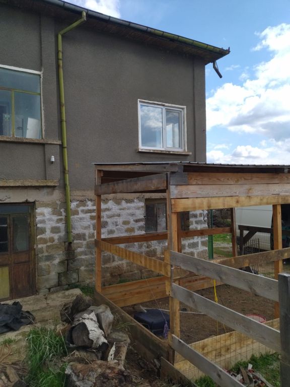 Property photo 2 of 12