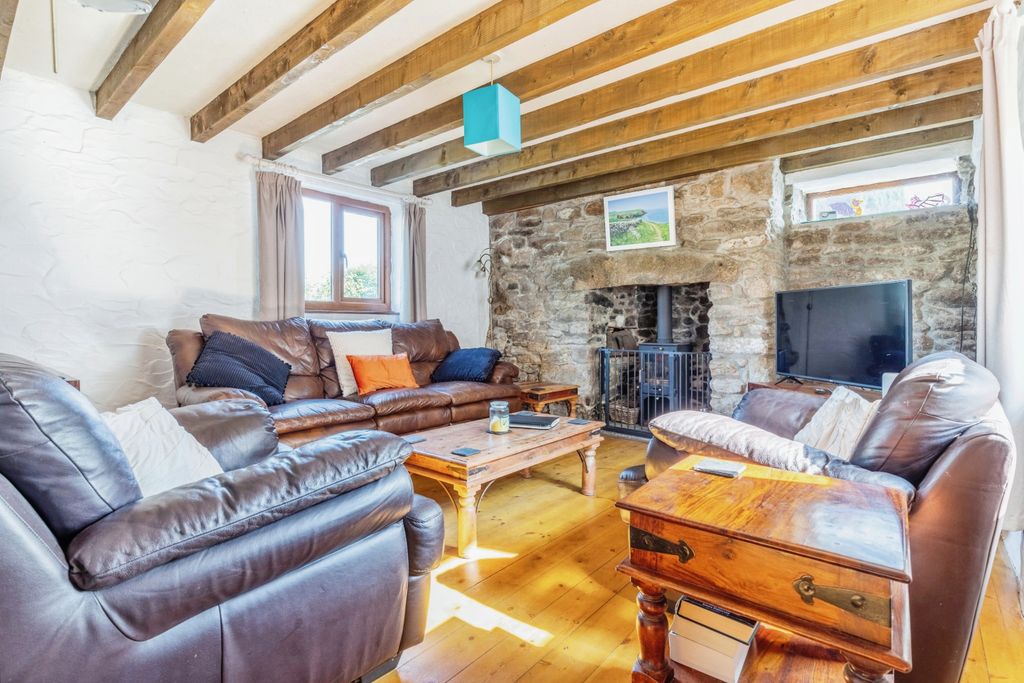 Property photo 3 of 17 Photography