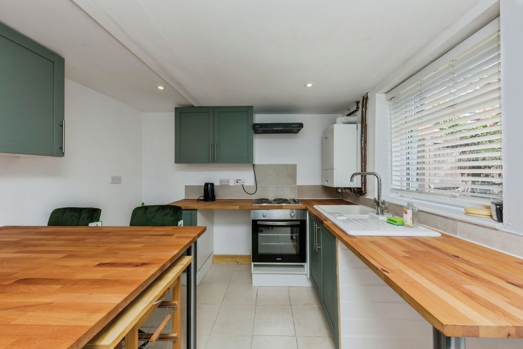 Property photo 3 of 30 Pbox-Img.Jpg