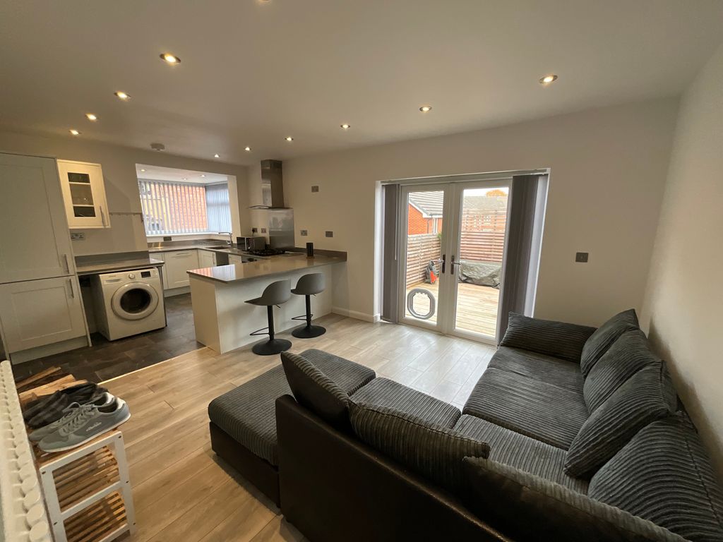 Property photo 2 of 19 Img_6180