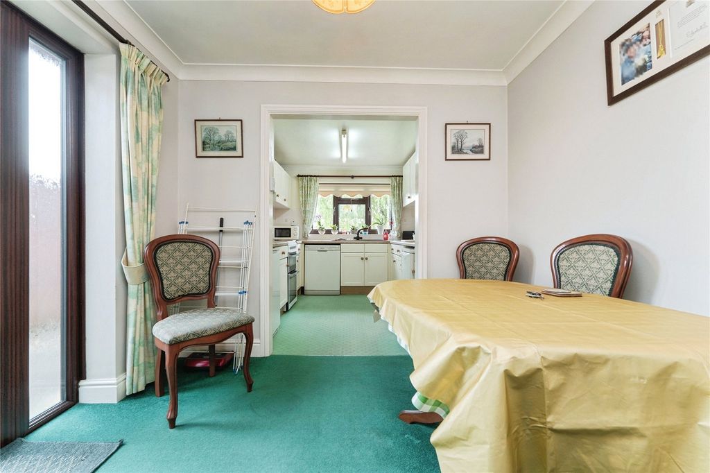 Property photo 3 of 21 Picture No. 16