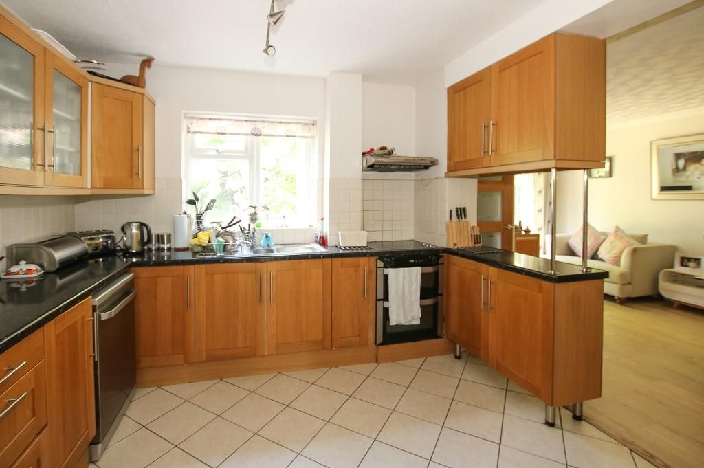 Property photo 3 of 16