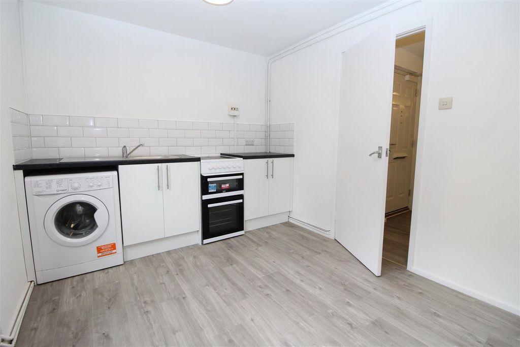 Property photo 2 of 13 Img_7061.Jpg