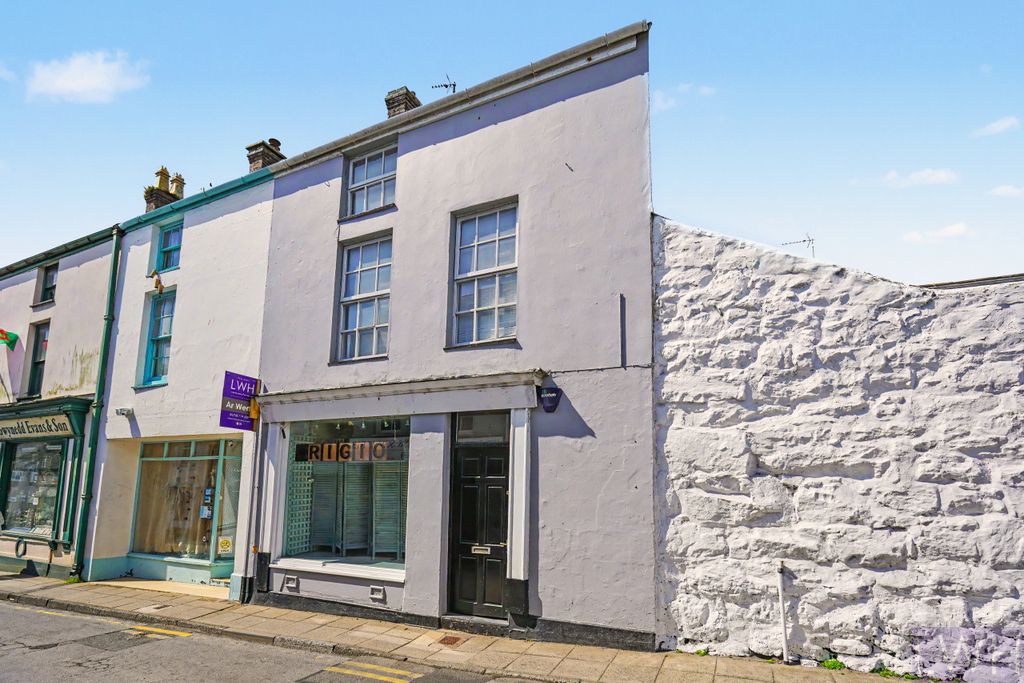 Property photo 1 of 11 5 Gaol St | 5 Stryd Y Moch