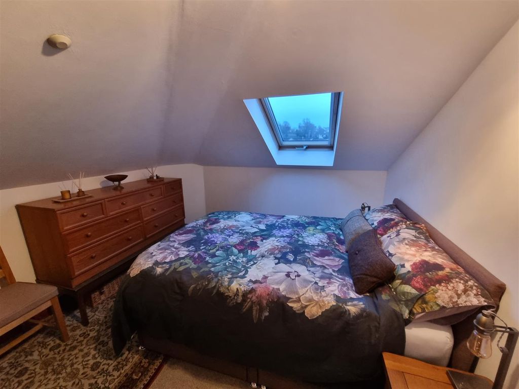 Additional image 8 of 3 bed flat for saleWestern Road, Launceston PL15