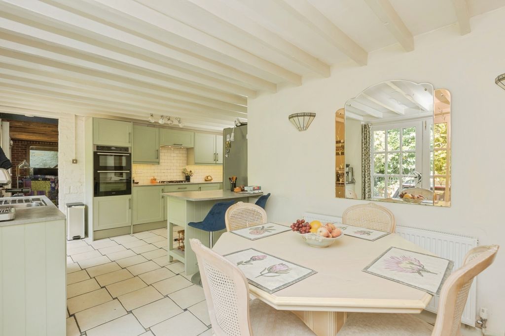 Property photo 2 of 22 Pbox-Img.Jpg
