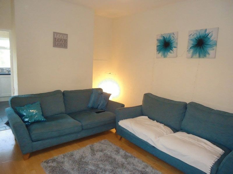 Property photo 2 of 11 Photo 16