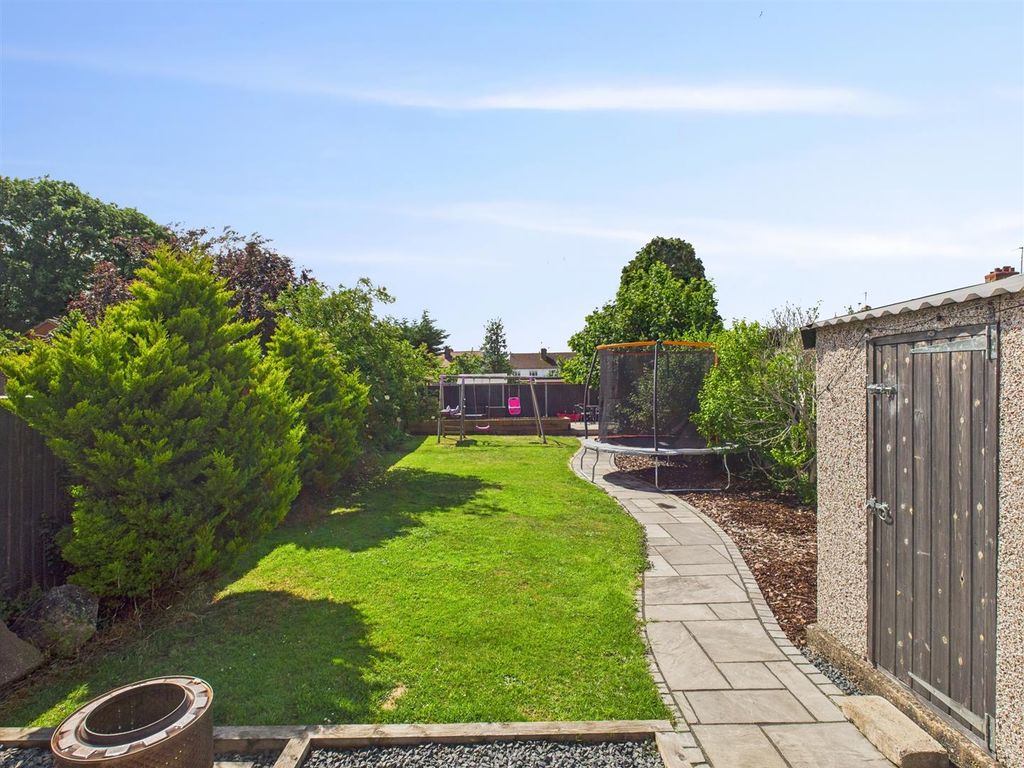 Property photo 3 of 13