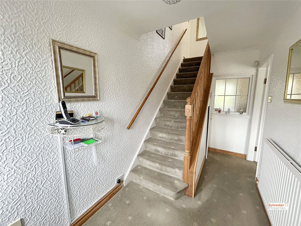Property photo 3 of 25 Picture No. 11