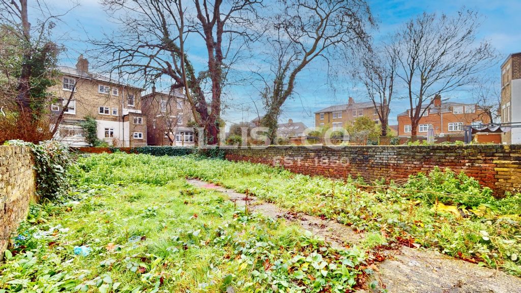 Property photo 2 of 21 Picture No. 06