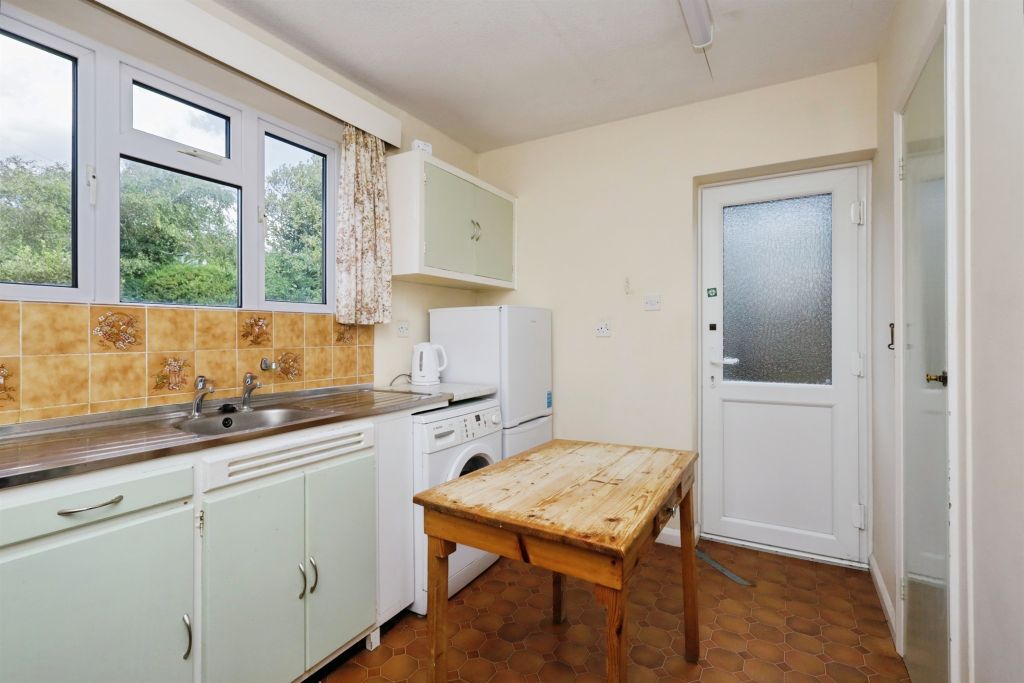 Property photo 3 of 14