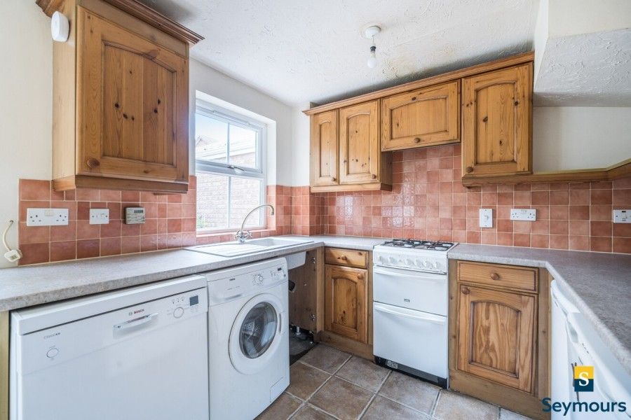 Property photo 3 of 12