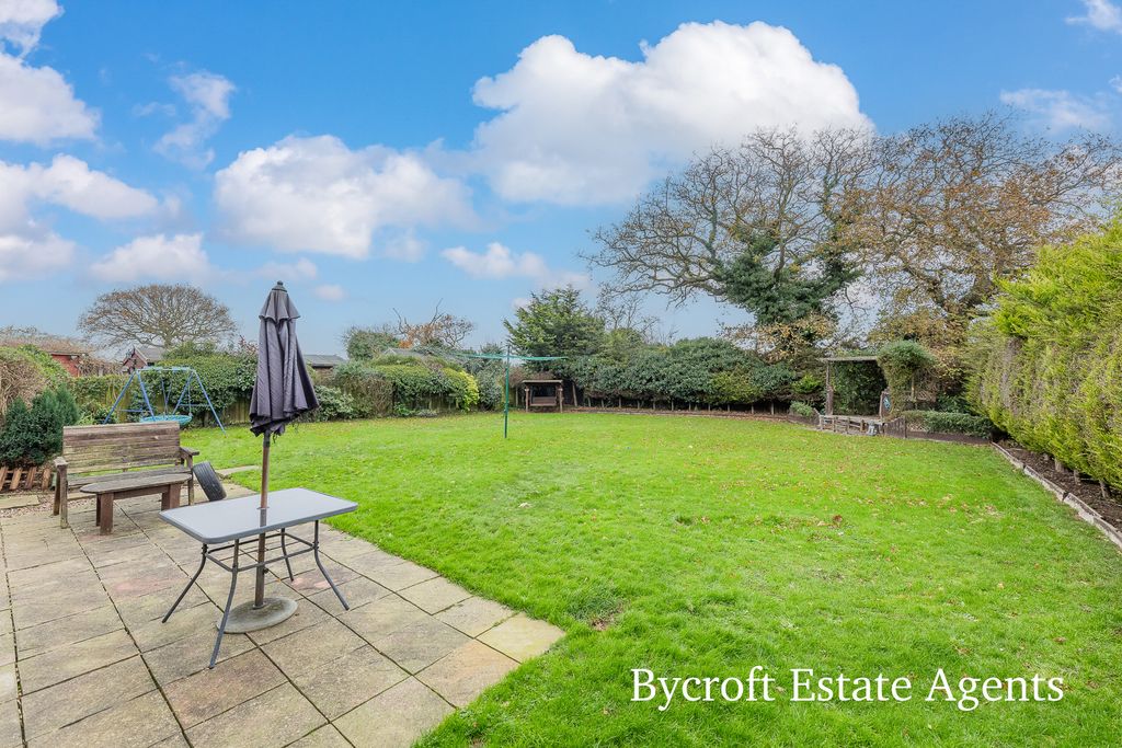 Property photo 2 of 19