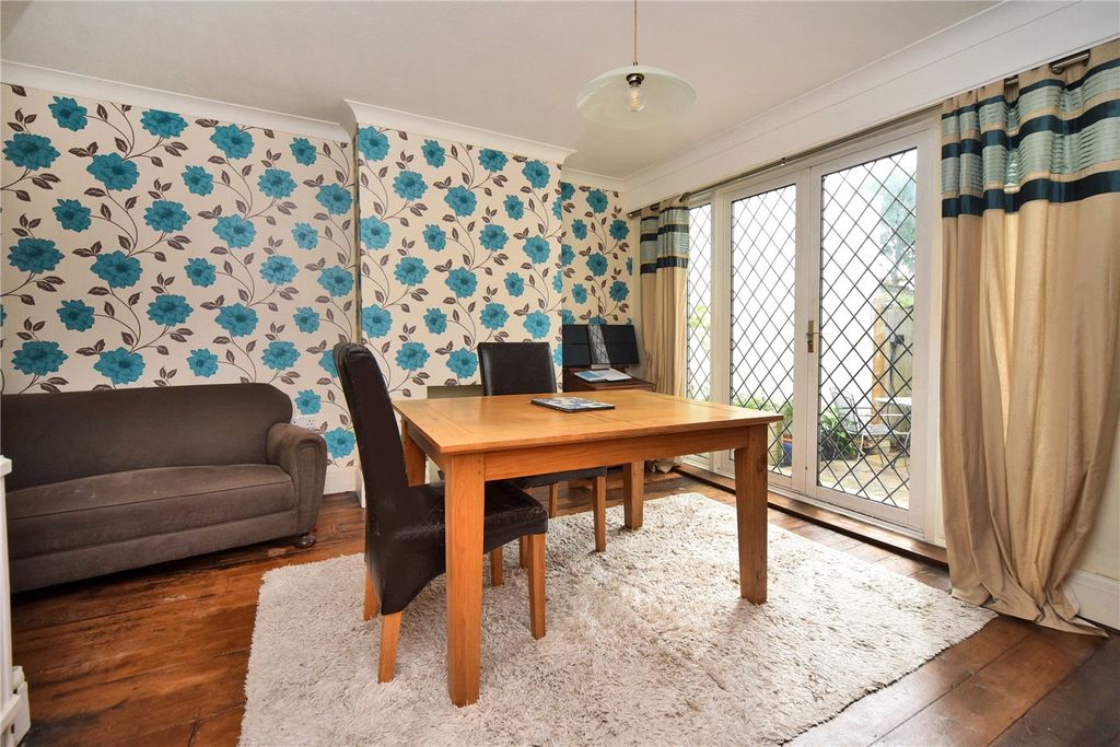 Property photo 3 of 18 Picture No. 04