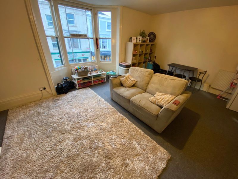 Property photo 2 of 7 Photo 8