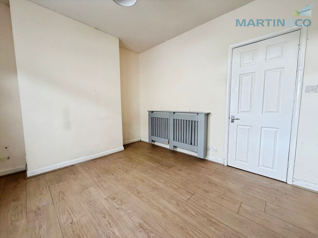 Property photo 3 of 17 Eebe32A9-Img_2873
