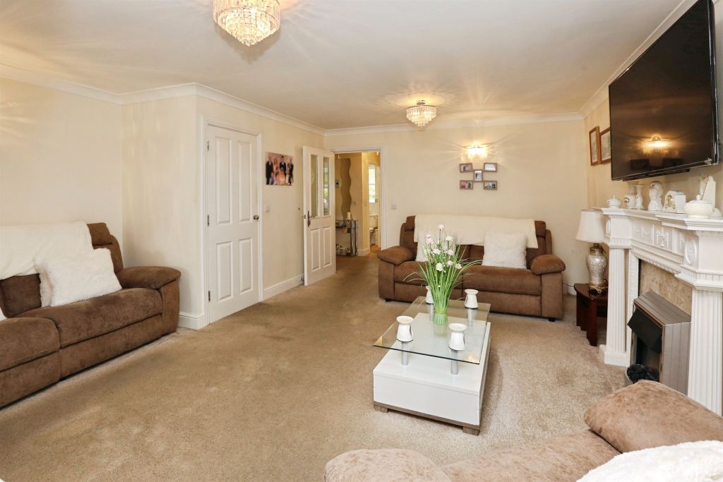 Property photo 2 of 15