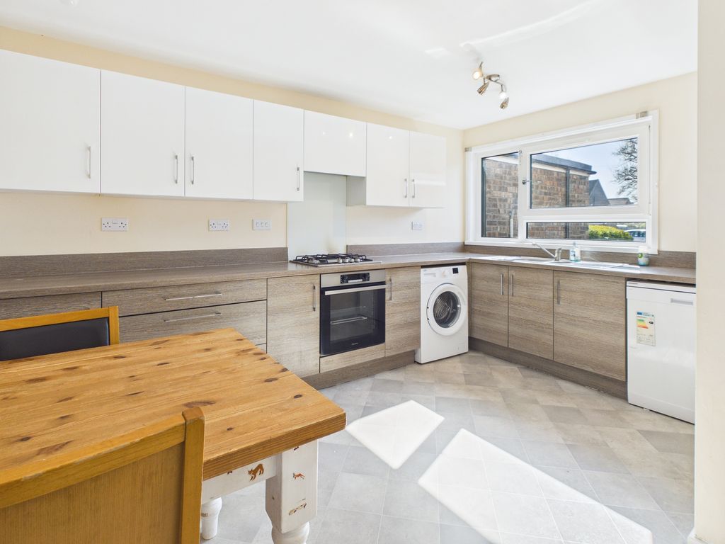 Property photo 2 of 13 Cam02519G0-Pr0409-Still005