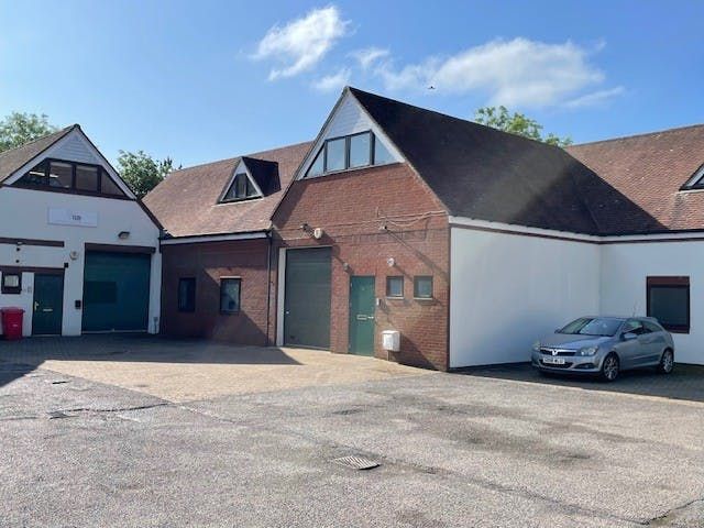 Property photo 1 of 5 12 Swan Hailsham.Jpg