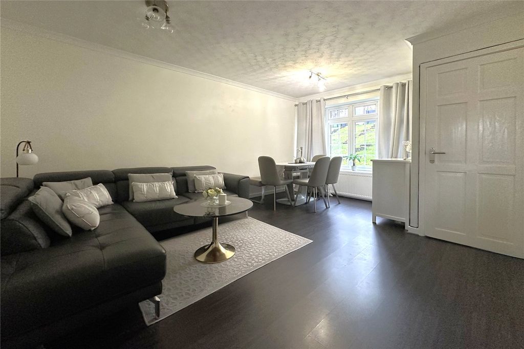 Property photo 3 of 30 Picture No. 36