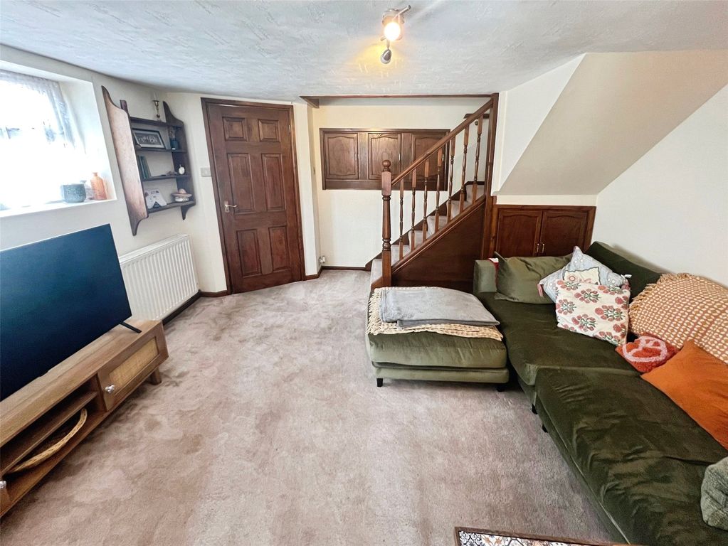 Property photo 2 of 13 Picture No. 14