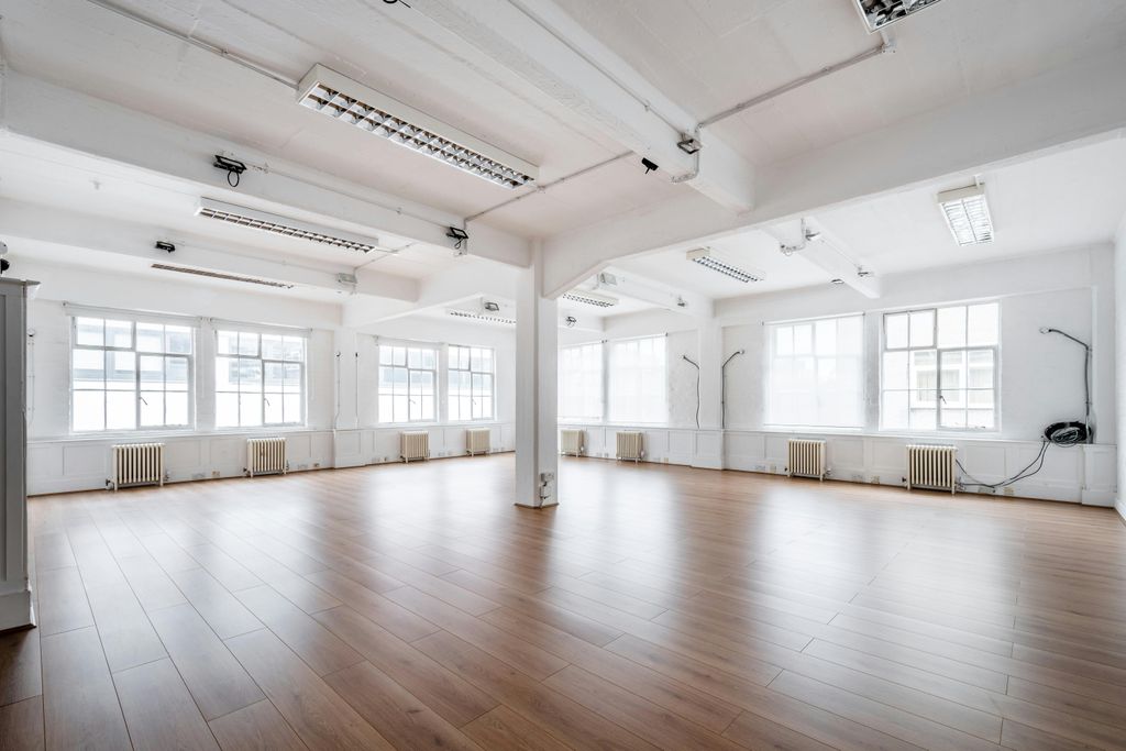 Property photo 2 of 8 Hoxton St Studios 203 New  Low Res 1.Jpg