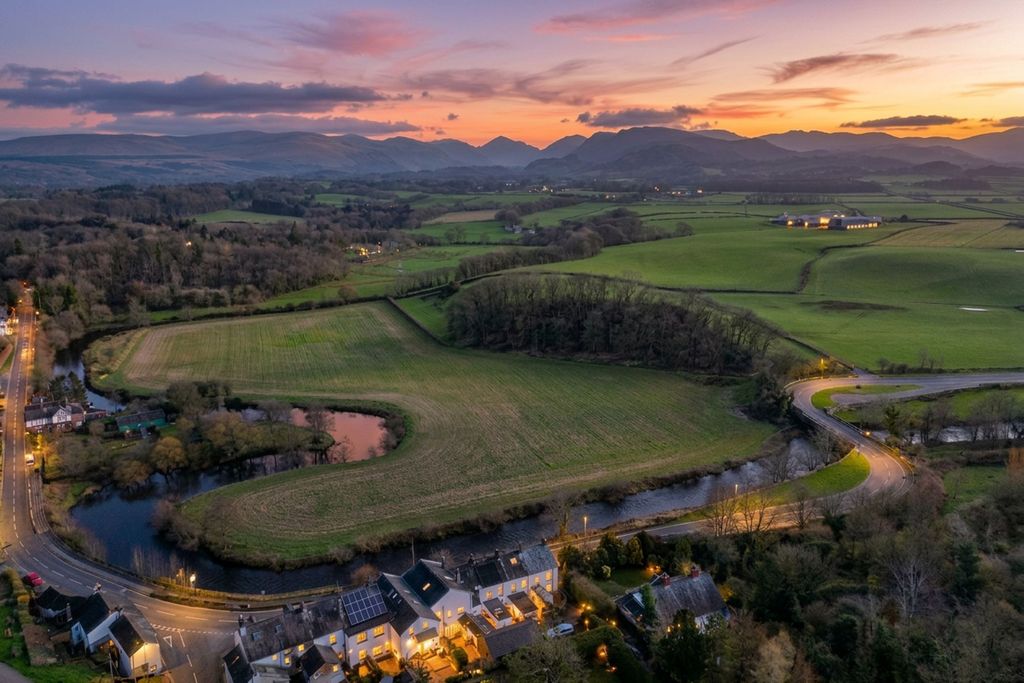 Property photo 1 of 31