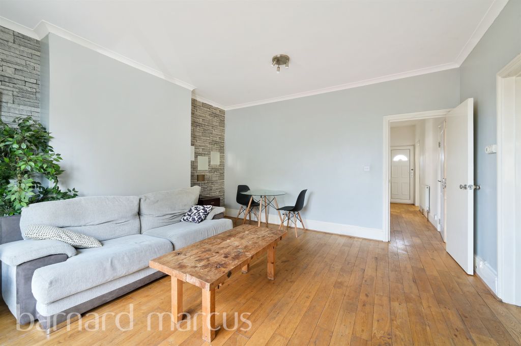 Property photo 3 of 8