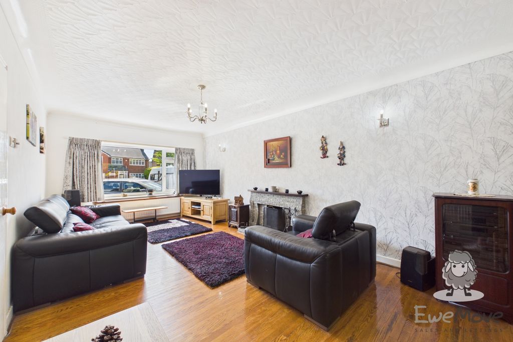 Property photo 2 of 25 1