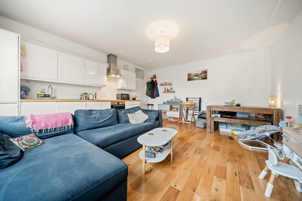 Property photo 3 of 9