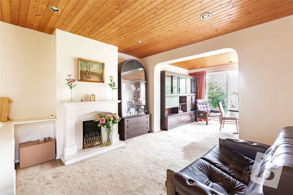 Property photo 2 of 21 Picture No. 14