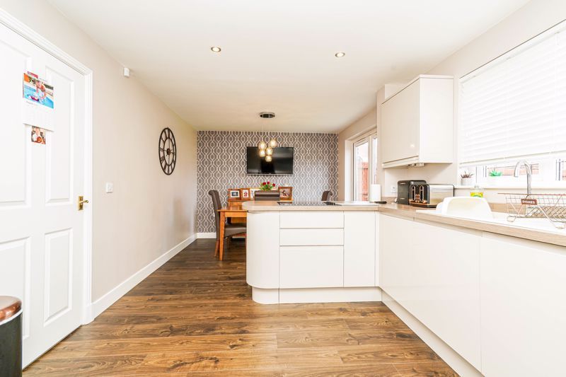 Property photo 2 of 24 Photo 16