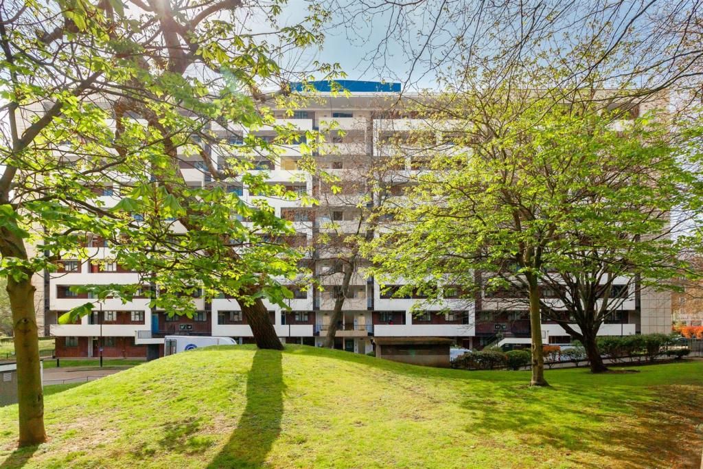 Property photo 1 of 14 220250_31388004_Img_00_0000.Jpeg