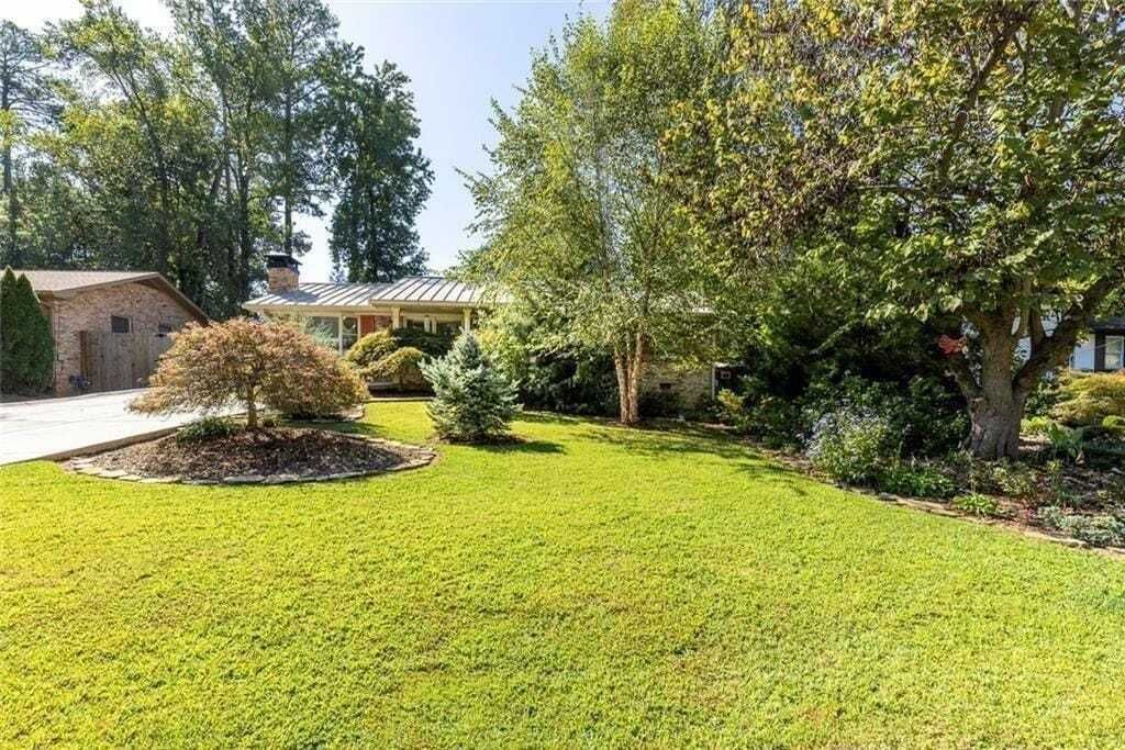 Property photo 1 of 31
