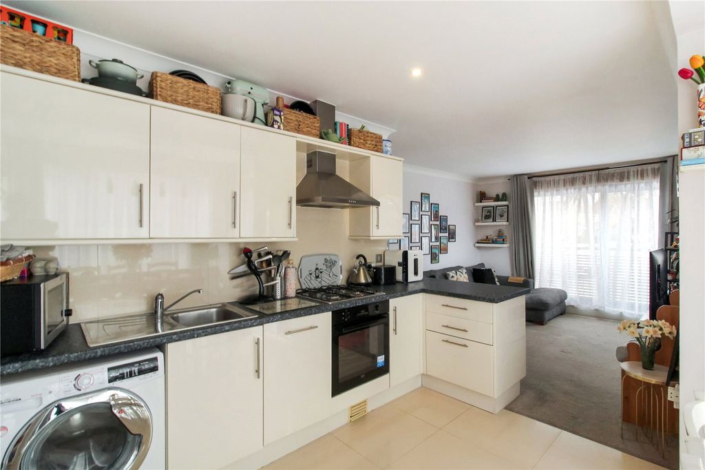 Property photo 3 of 15 Picture No. 15