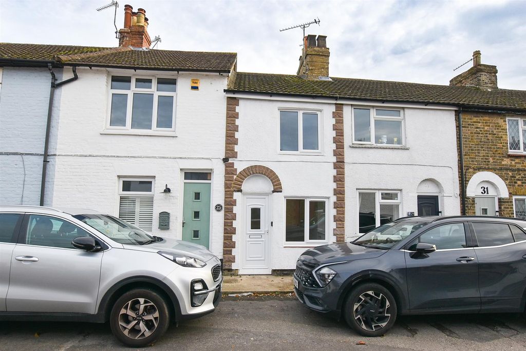 Property photo 1 of 10 Front.Jpg