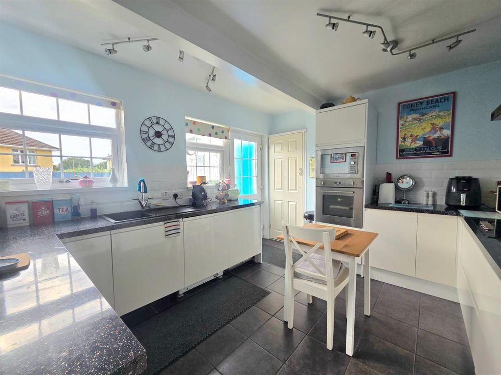 Property photo 1 of 21 d7956c99-222A-4977-9755-c08E94E55749.Jpg