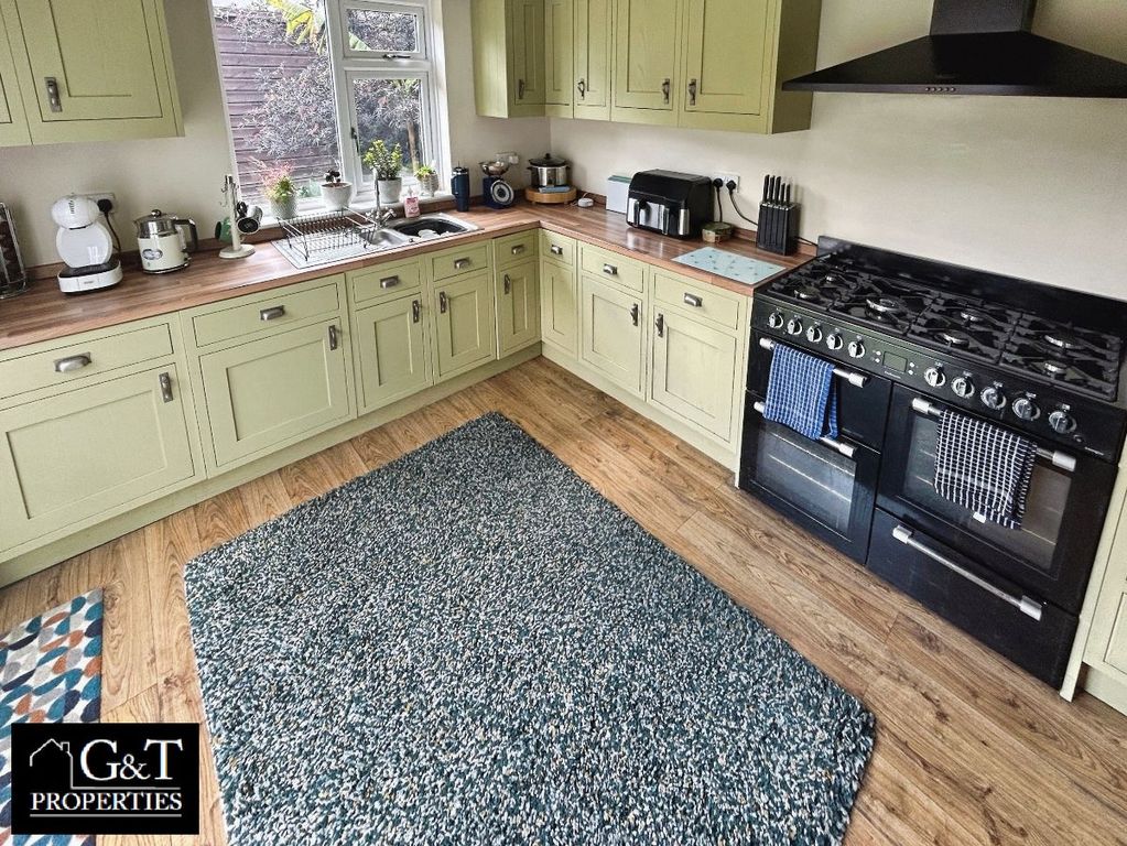 Property photo 1 of 35