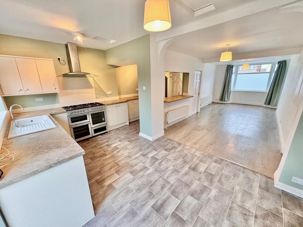 Property photo 1 of 14 Lounge Diner.Jpg