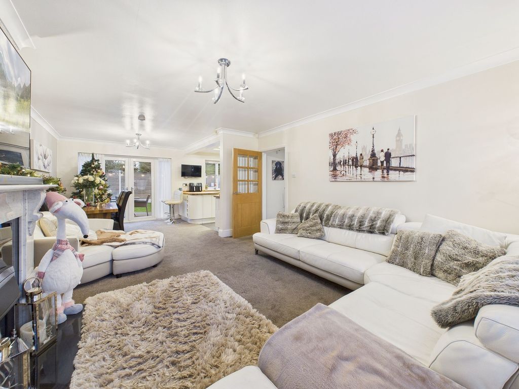 Property photo 2 of 13 Lounge/Diner