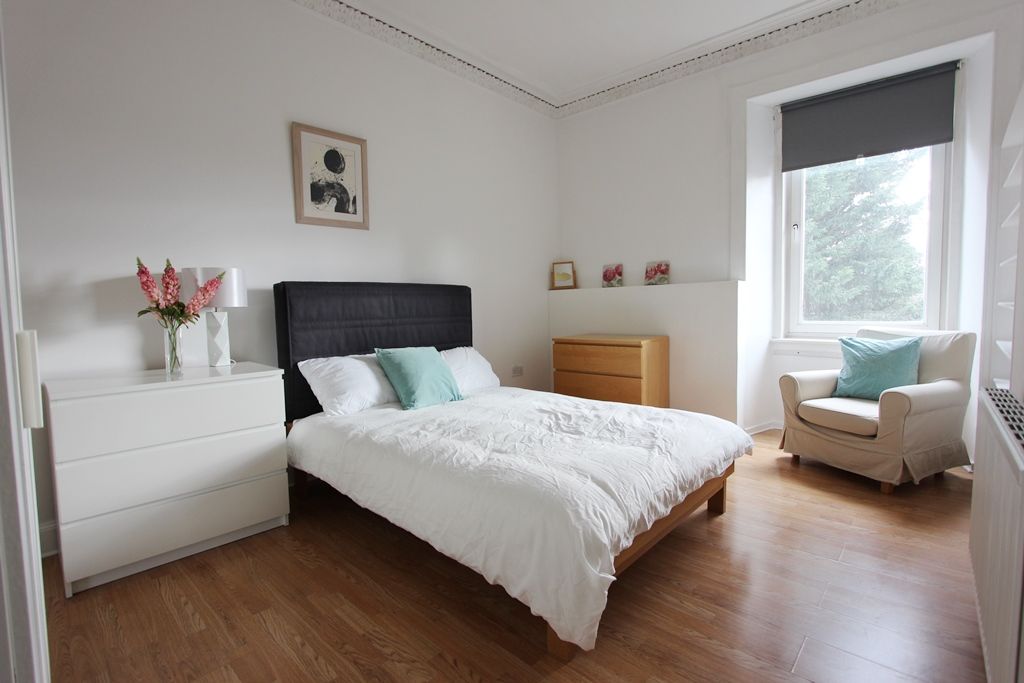 Property photo 3 of 8 Bedroom