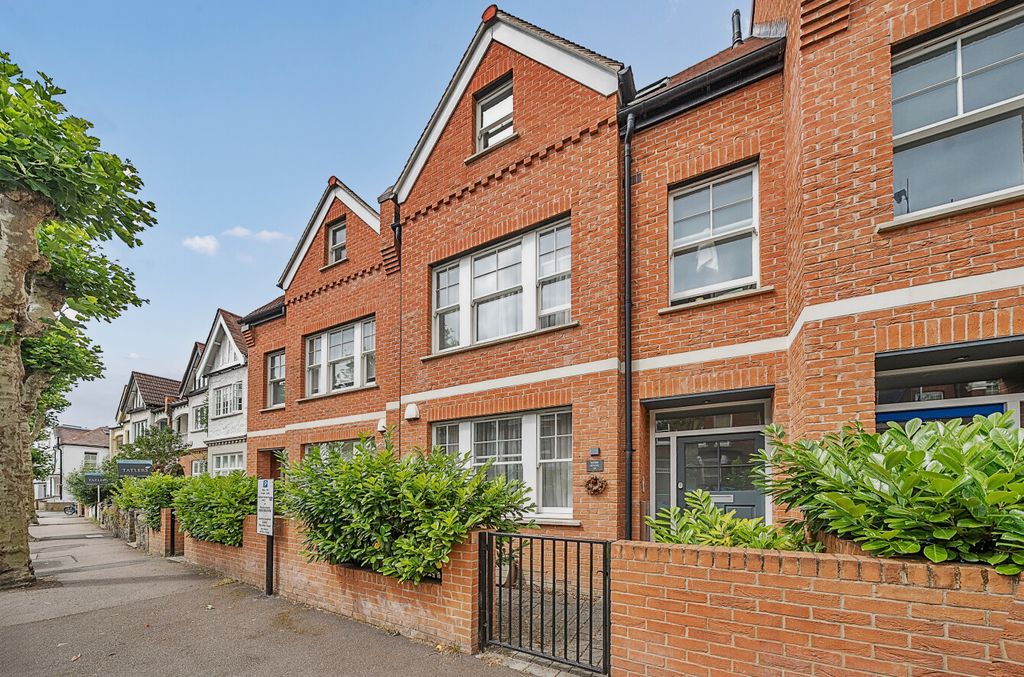 Property photo 1 of 16 1313107-3-685A872...