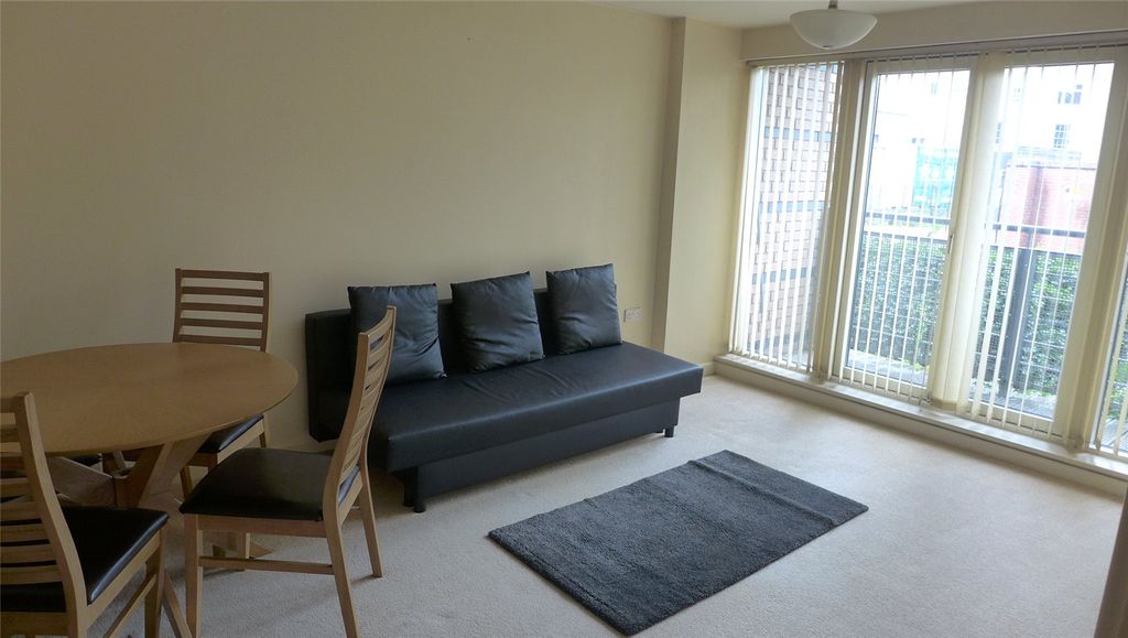 Property photo 3 of 8 Picture No. 09