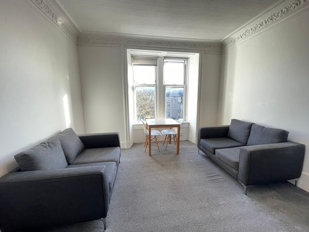 Property photo 2 of 10 Photo 2