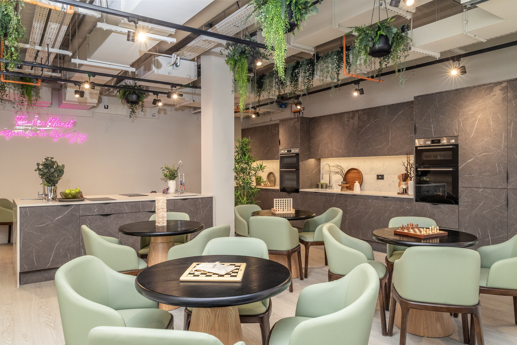 Property photo 2 of 24