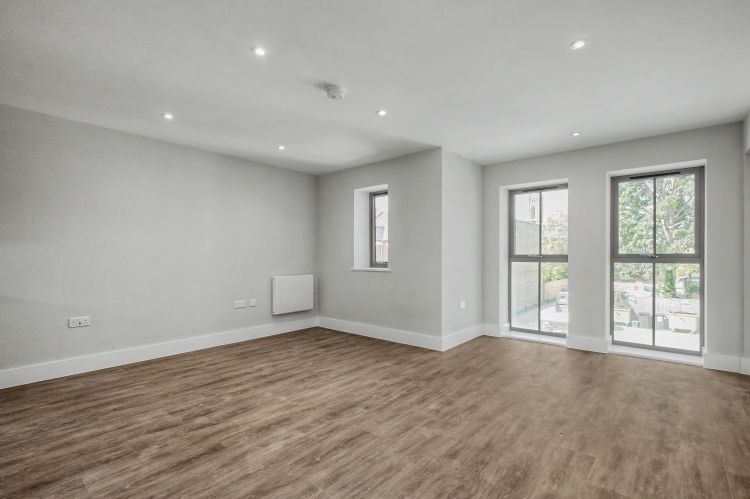 Property photo 3 of 8 331917