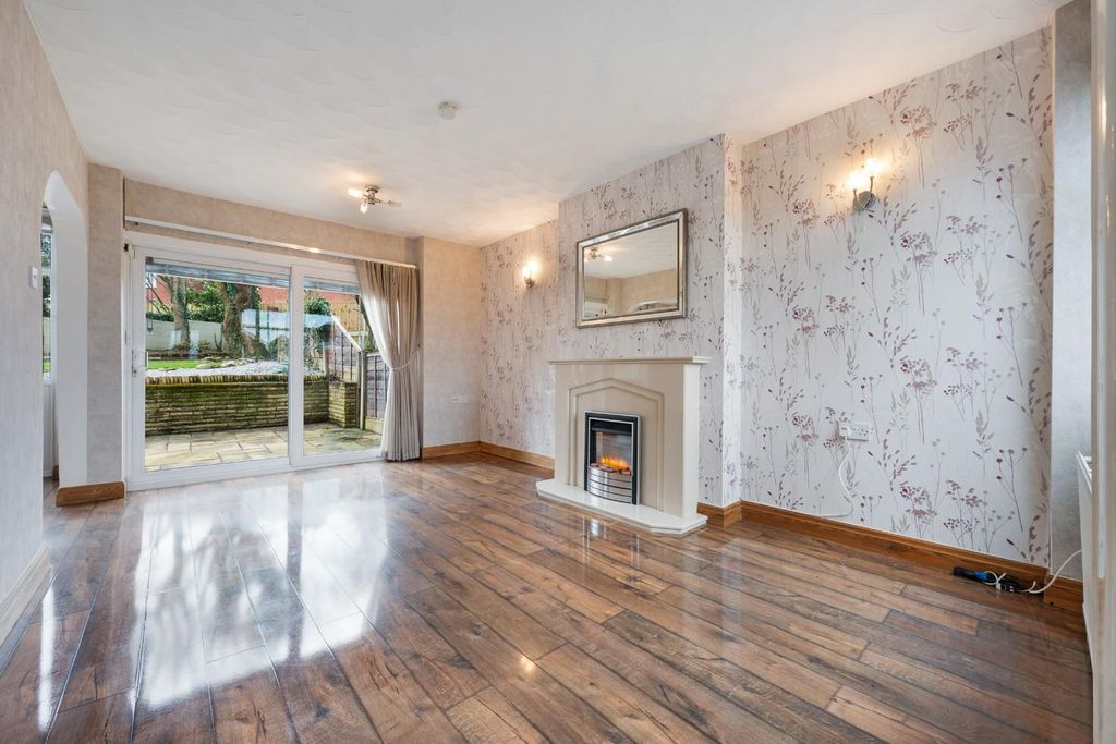 Property photo 3 of 36 9 Greenburn Drive Hdr-27.Jpg