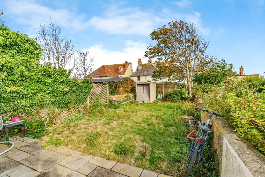 Property photo 3 of 13