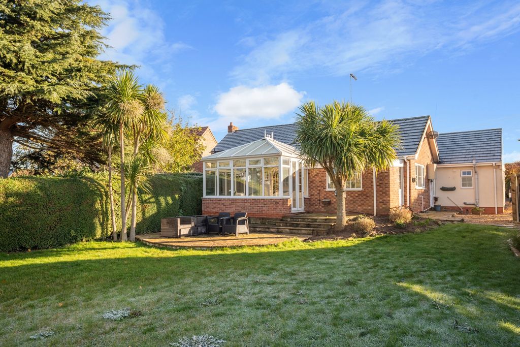 Property photo 2 of 22 Ewemove Scunthorpe Estate Agents - Rear Aspect